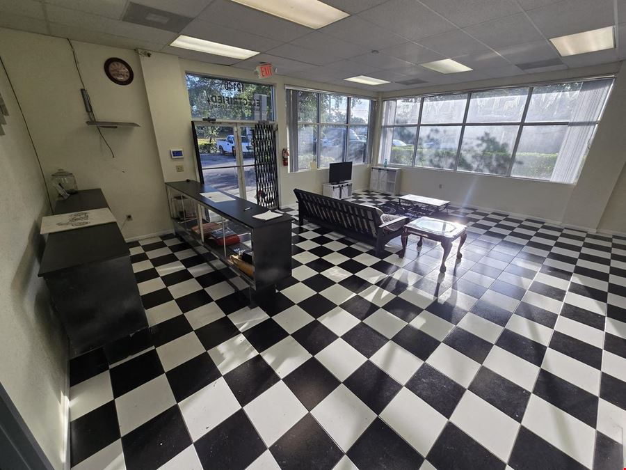 Industrial Flex Space | Corner Unit