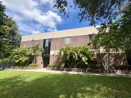 Preview of Office space for Rent at 5027 West Laurel Street
