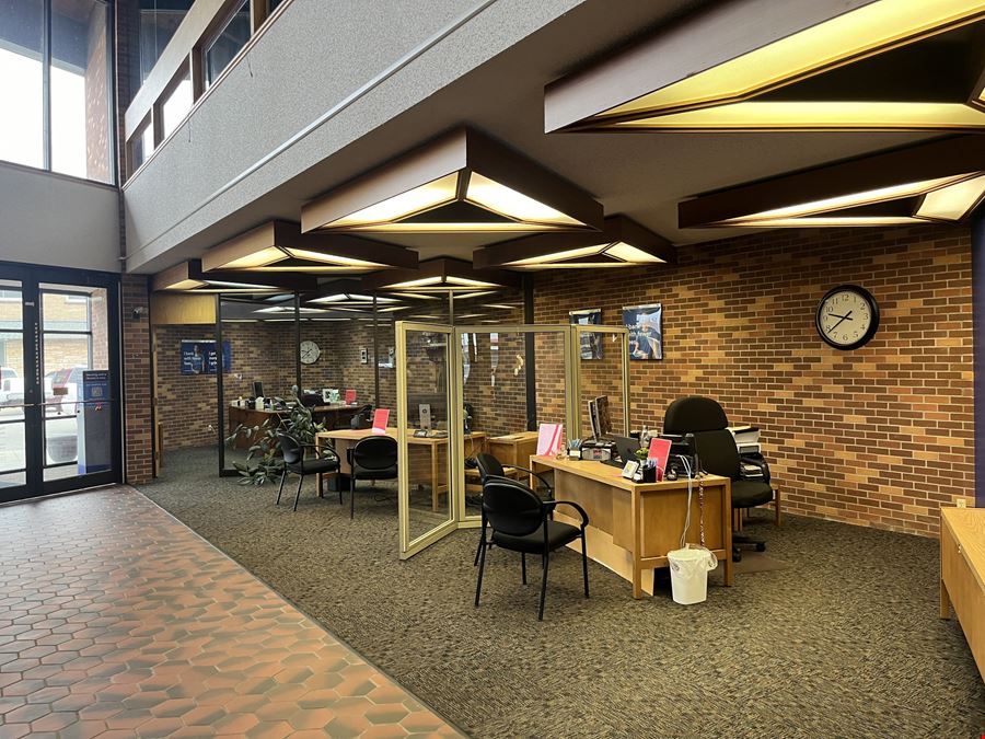 Former US Bank Glendive