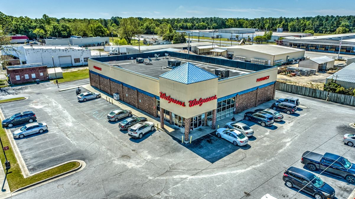 ±9,600 SF Walgreens (Dark)