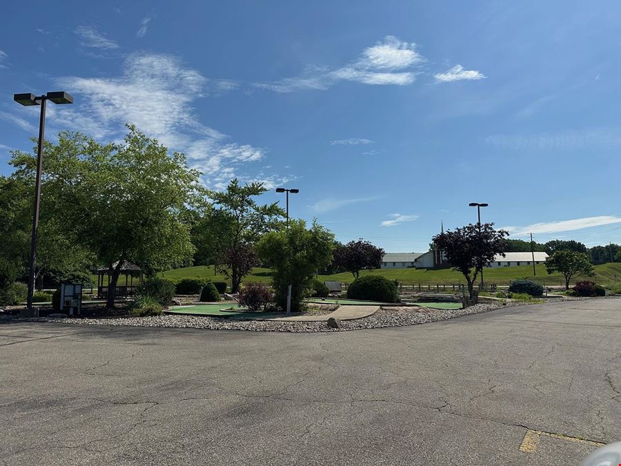 RETAIL LAND SITE ON I-69