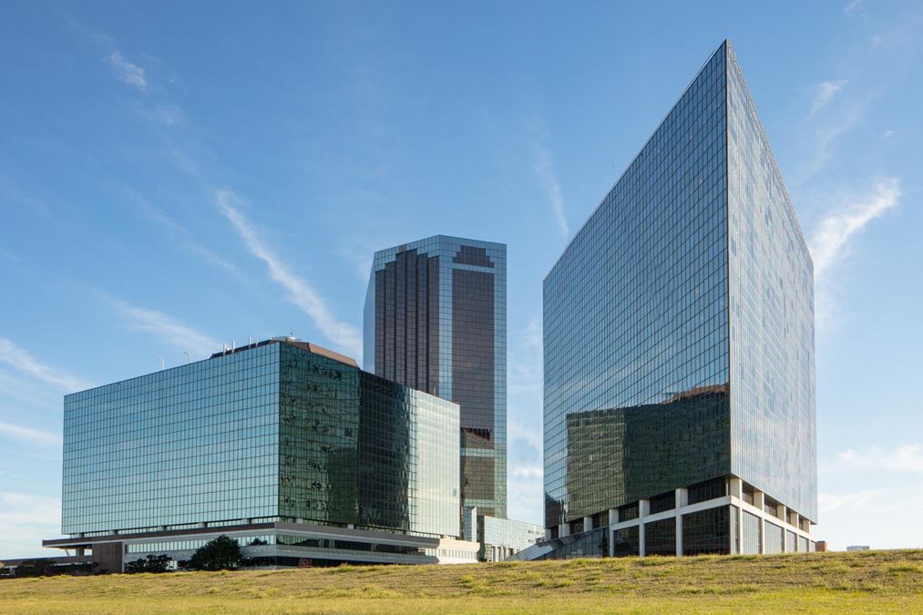 Two Lakeway