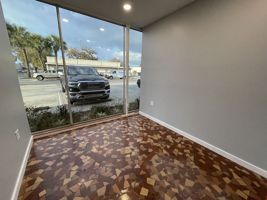 Offices - $450, $650 & $1,900w/ Utilities