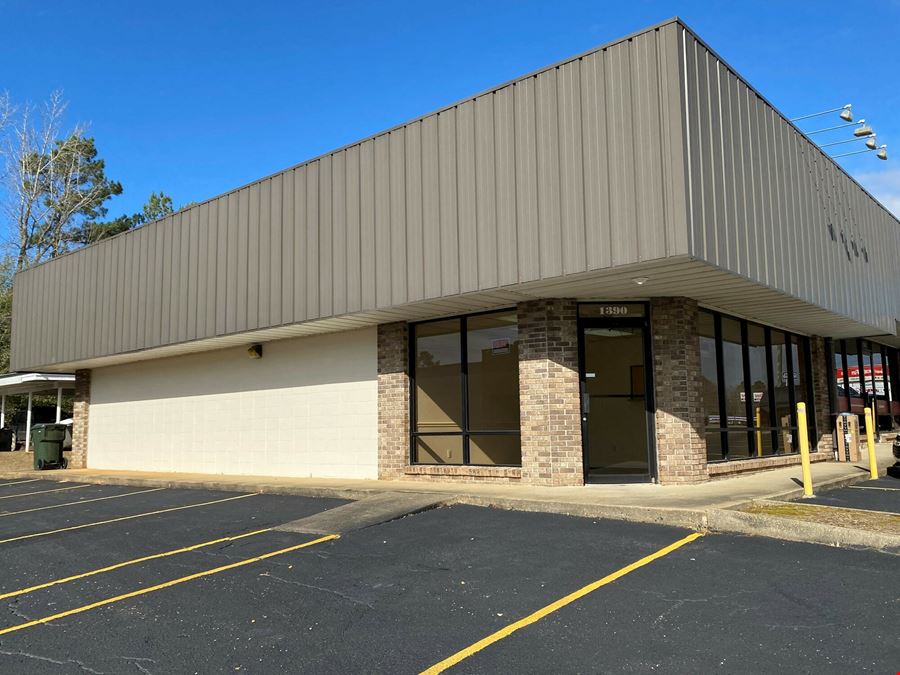 100% Occupied Multi-Tenant Retail