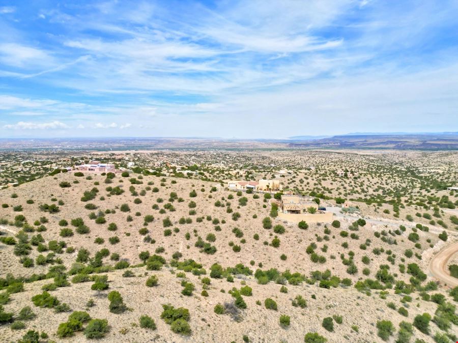 3 Camino Alto