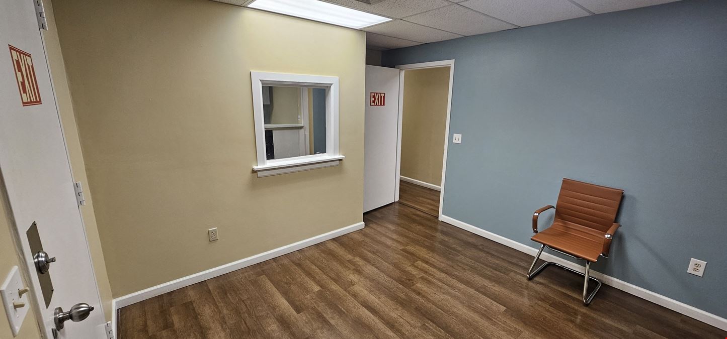 27 Hospital Ave Ste 201