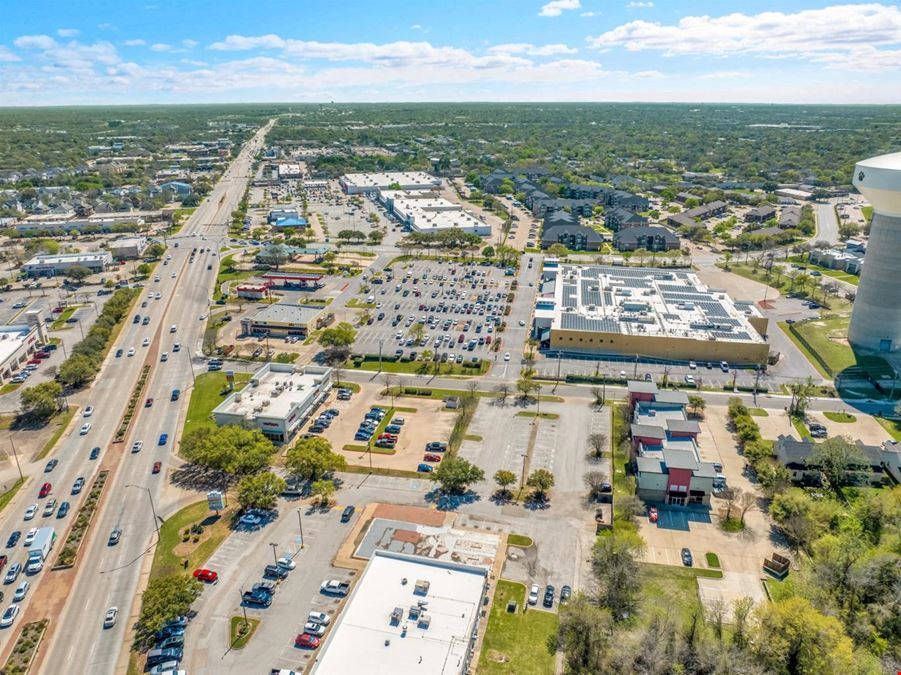 Boardwalk Plaza shopping Center