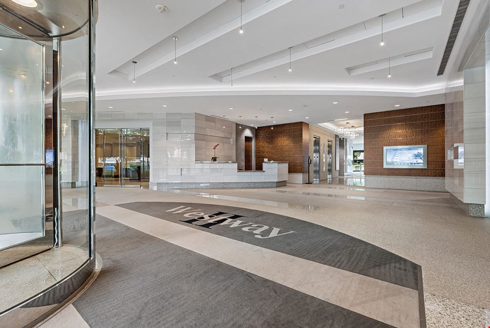 4424 West Sam Houston Parkway North (R068)