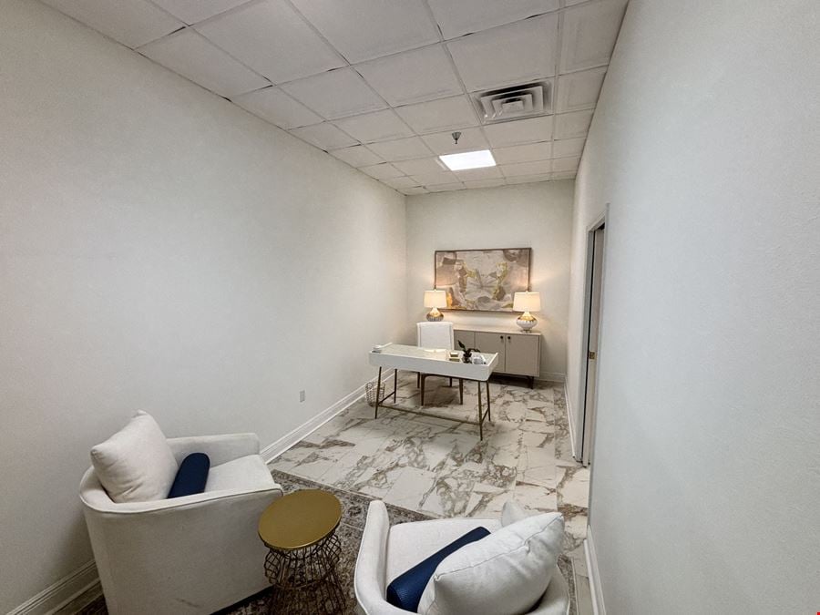 916 SF of Executive Office Space