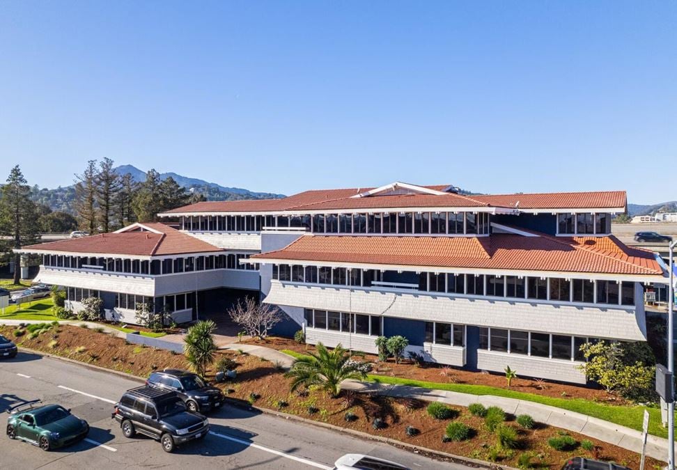 851 Irwin St | 29,923 SF | Fully Leased | Office Building