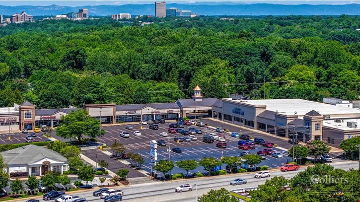 ±0.51 Acre Outparcel with Rare Drive-Thru Opportunity at Signalized Intersection