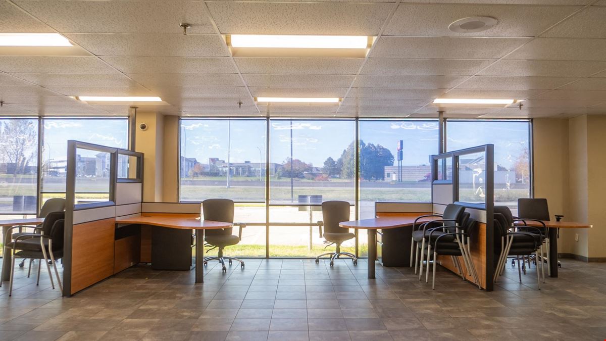 High-Exposure Highway 52 Commercial Site