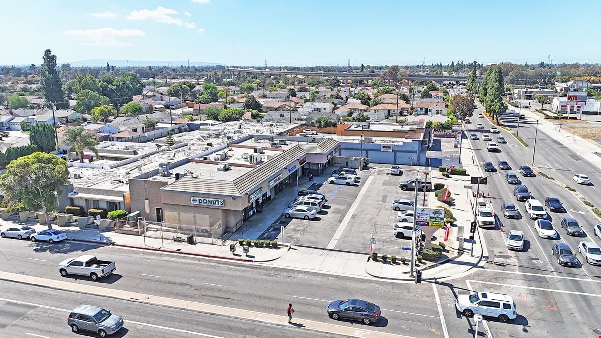 End-Cap Retail Space For Lease