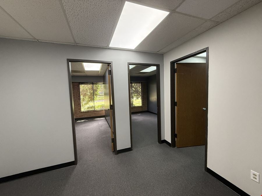 17150 Butte Creek Rd, Houston, TX 77090- 18,847 SF BLDG, 47,916 SF LOT