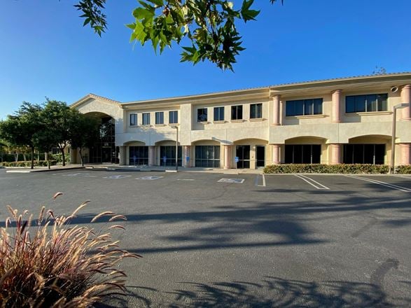 Preview of Office space for Rent at 375 E Rolling Oaks Dr