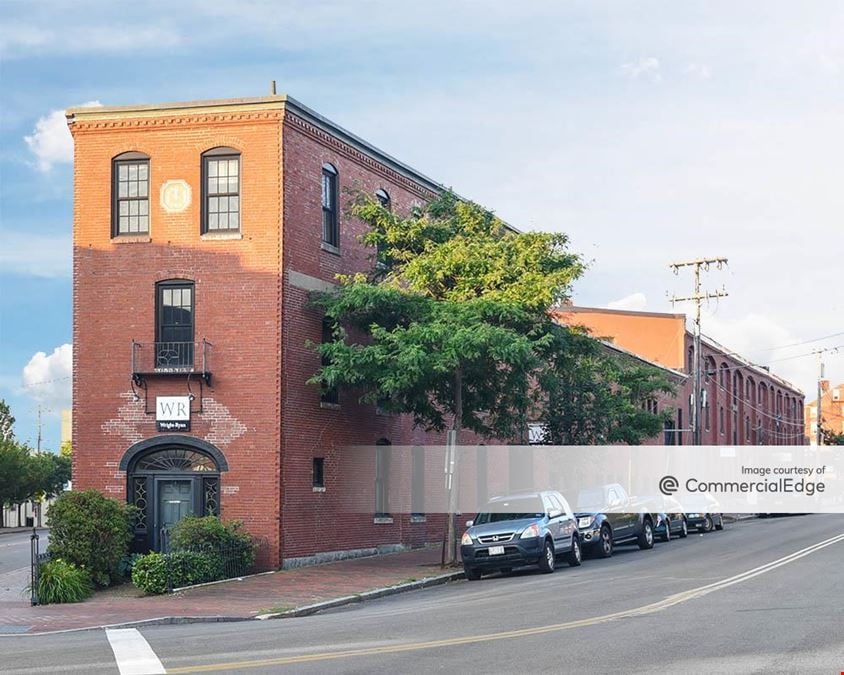30 Danforth Street