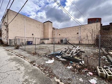 Preview of Industrial space for Rent at 1613-1617, 1621 Forbes Ave 