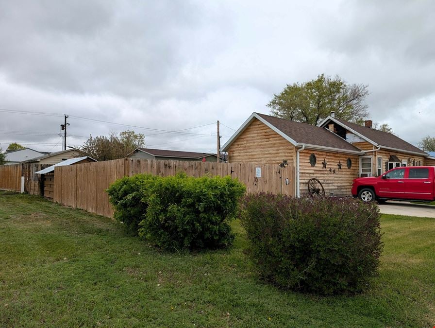 327 2nd Ave W