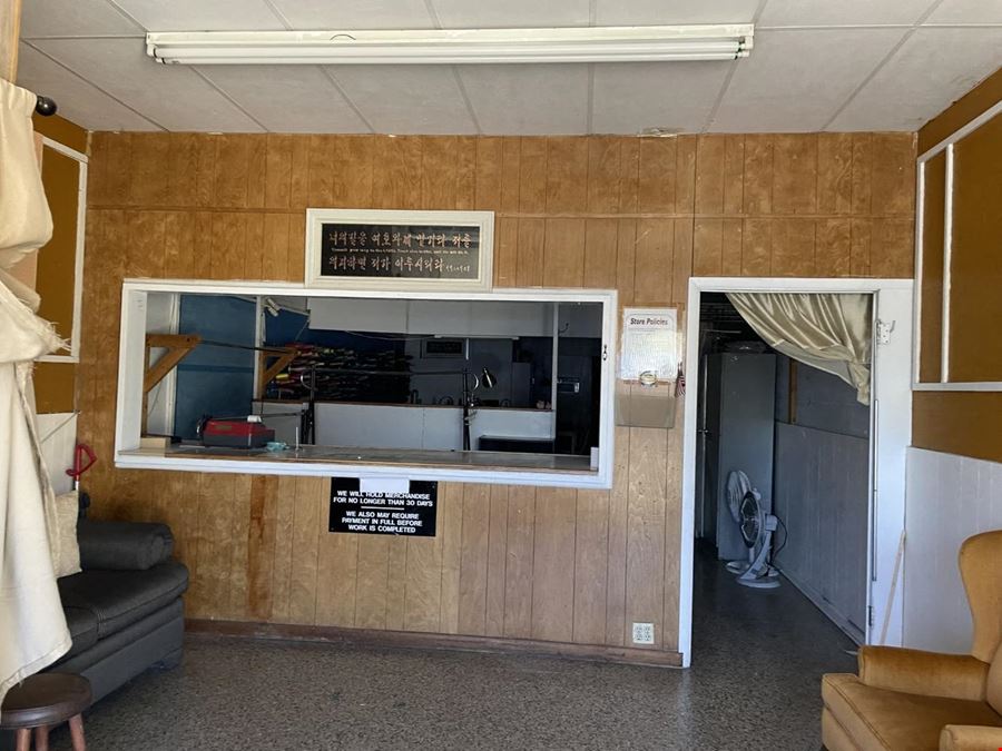 Tallahassee Retail for Lease on S Magnolia Dr