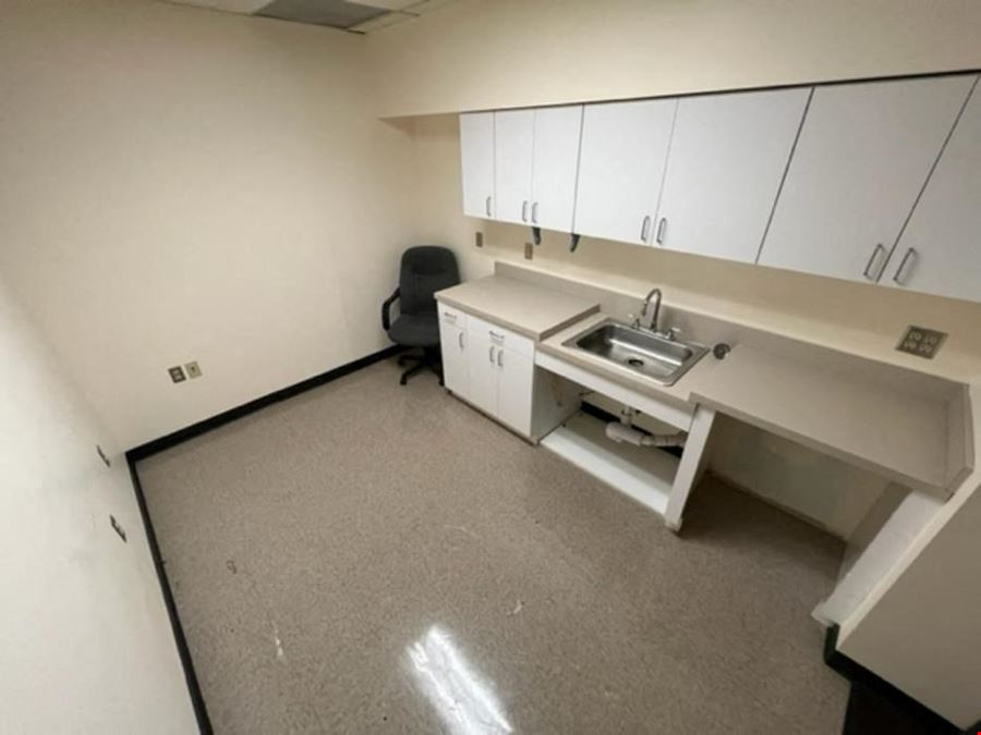 3195 SF 804-Suite 100 Professional Office Space