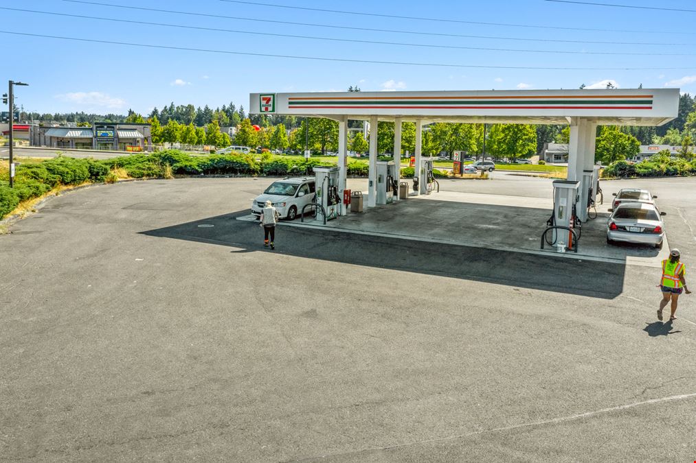 Corporate 7-11 Fee Simple C Store + Gas Station STNL
