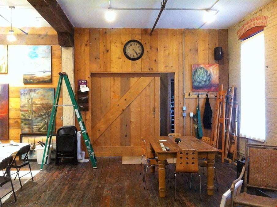 1317 W 13th Ter