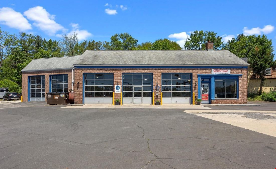 Chuck’s Service Center