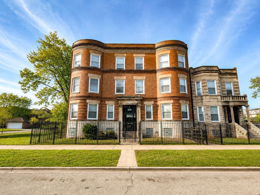 7250 S Yale Ave