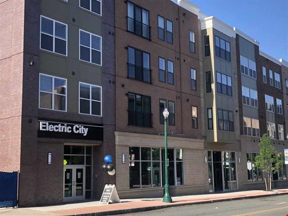 Preview of Retail space for Rent at 240 State St