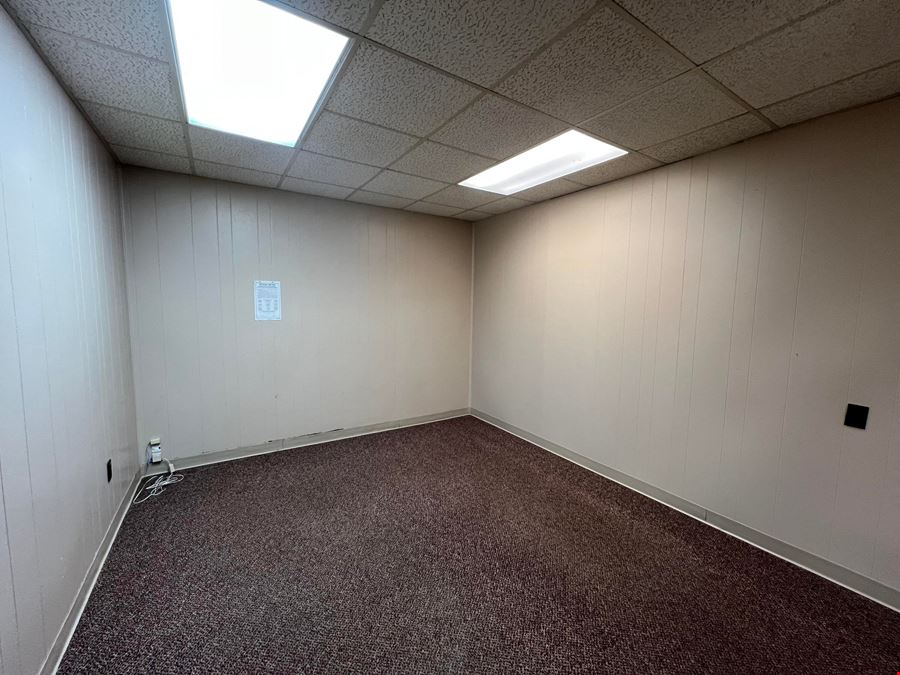 320 Hospital Dr