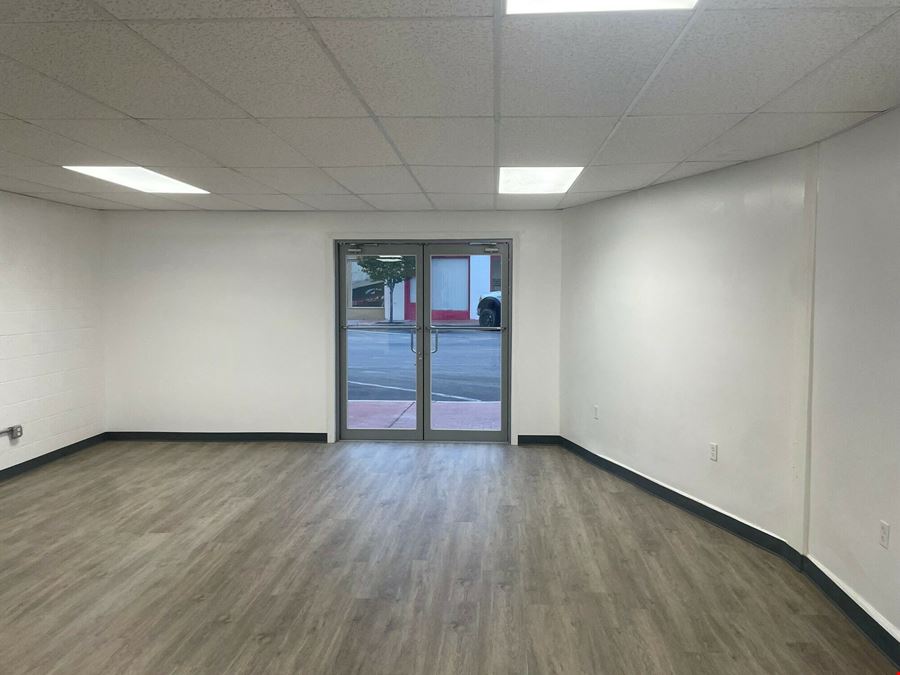 ±1,807 SF Retail Building For Sale in Taft, CA