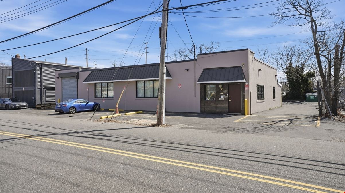 4,880 SF INDUSTRIAL WAREHOUSE