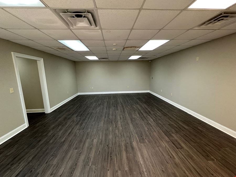 Class A Office / Warehouse / Showroom in Columbia County