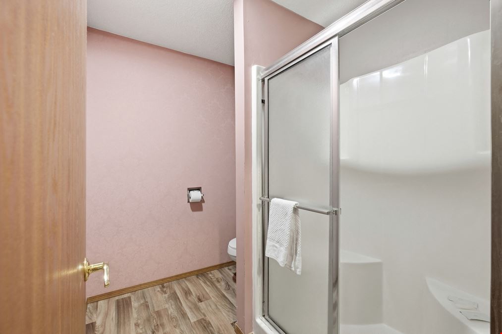 3169 E Van Buren