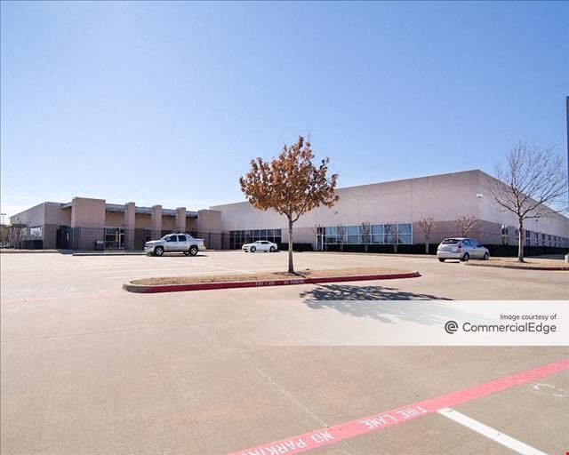 4950 Amon Carter Blvd