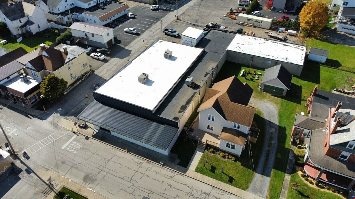 201 Grand Avenue