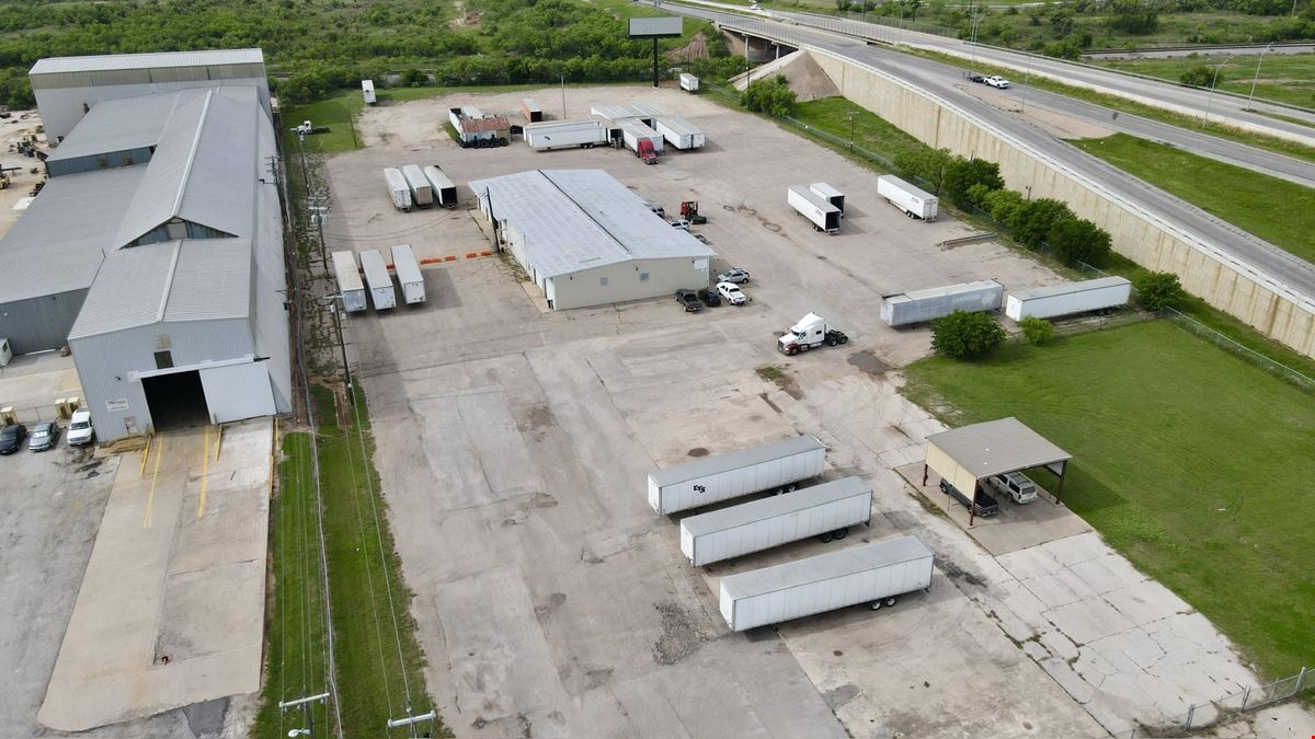 2601 E Highway 80