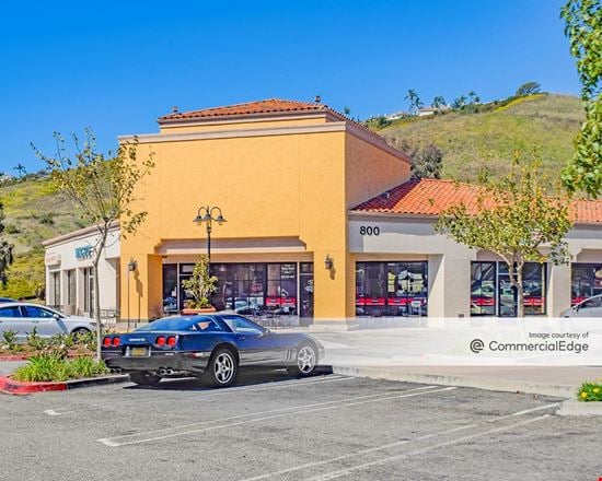 Preview of Retail space for Rent at 804 Avenida Pico