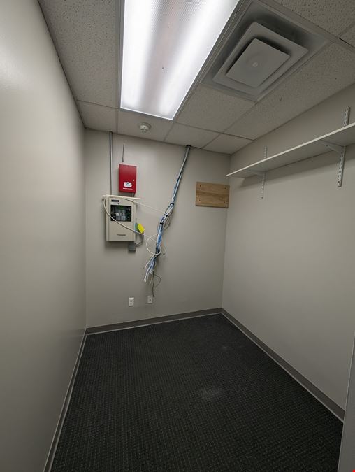 Evanston Ready-To-Go Office Space