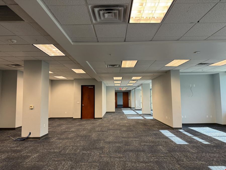 8395 W. Sunset Road - Sublease