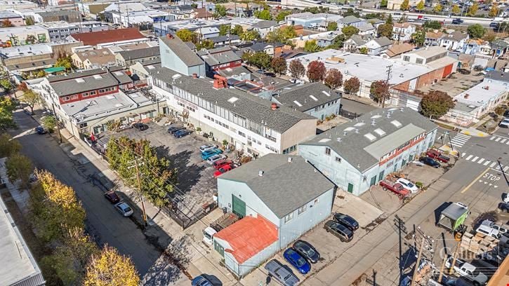 MULTI-FAMILY BUILDING FOR SALE