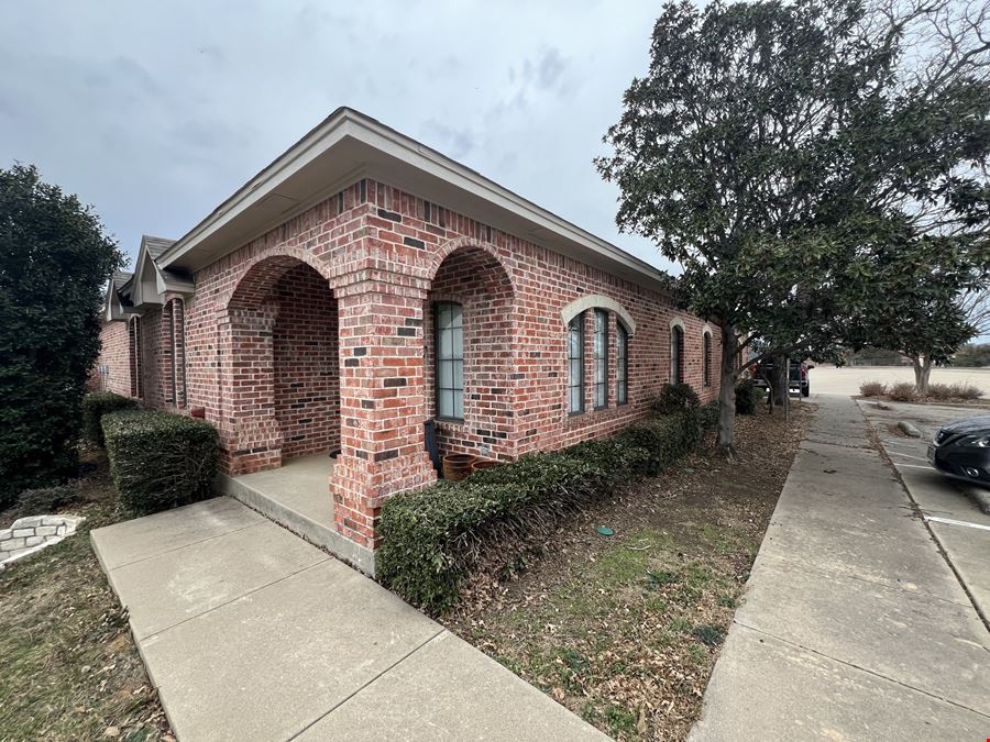 1209 Bent Oaks Court