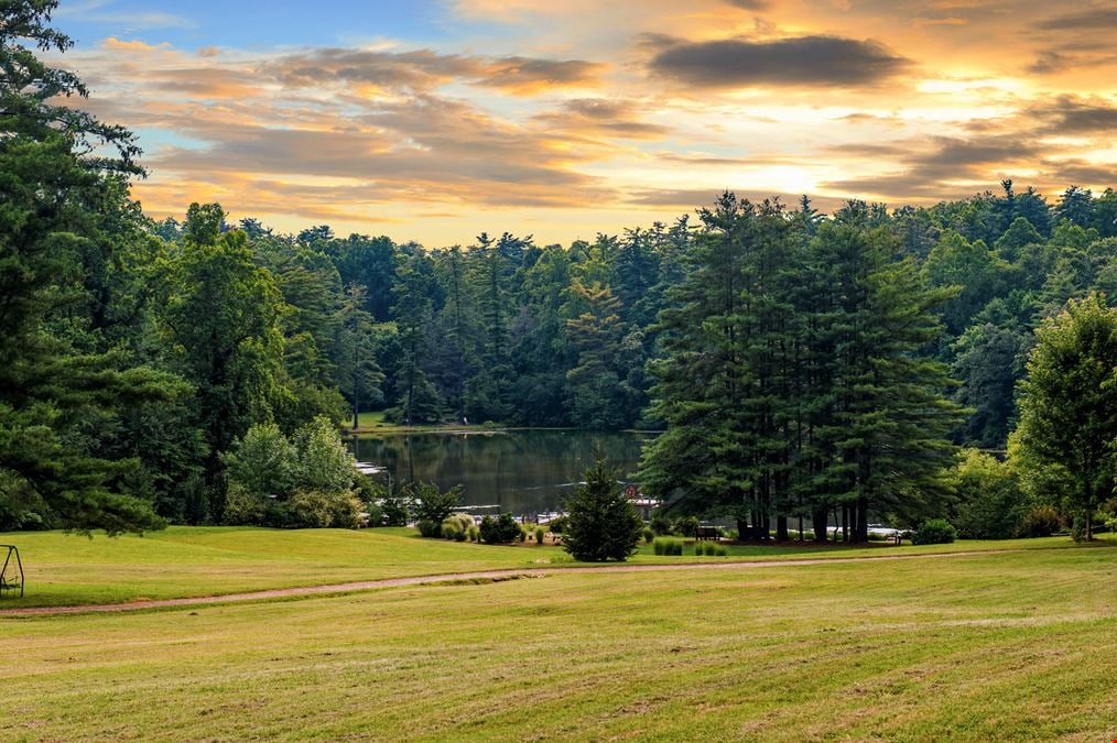 Highland Lake Inn & Resort