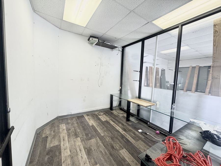 Retail space for lease in Long Island City