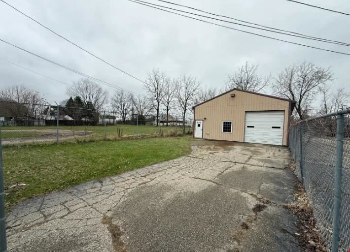 Industrial Heated Warehouse with Office