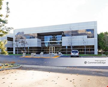 Brea Corporate Park - 3020 & 3060 Saturn Street