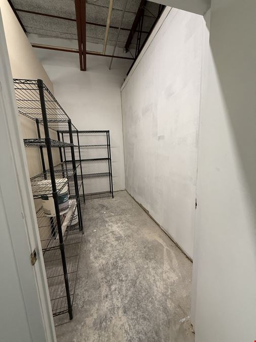 Retail Storefront for Lease in Downtown Panama City | 550 Harrison Avenue