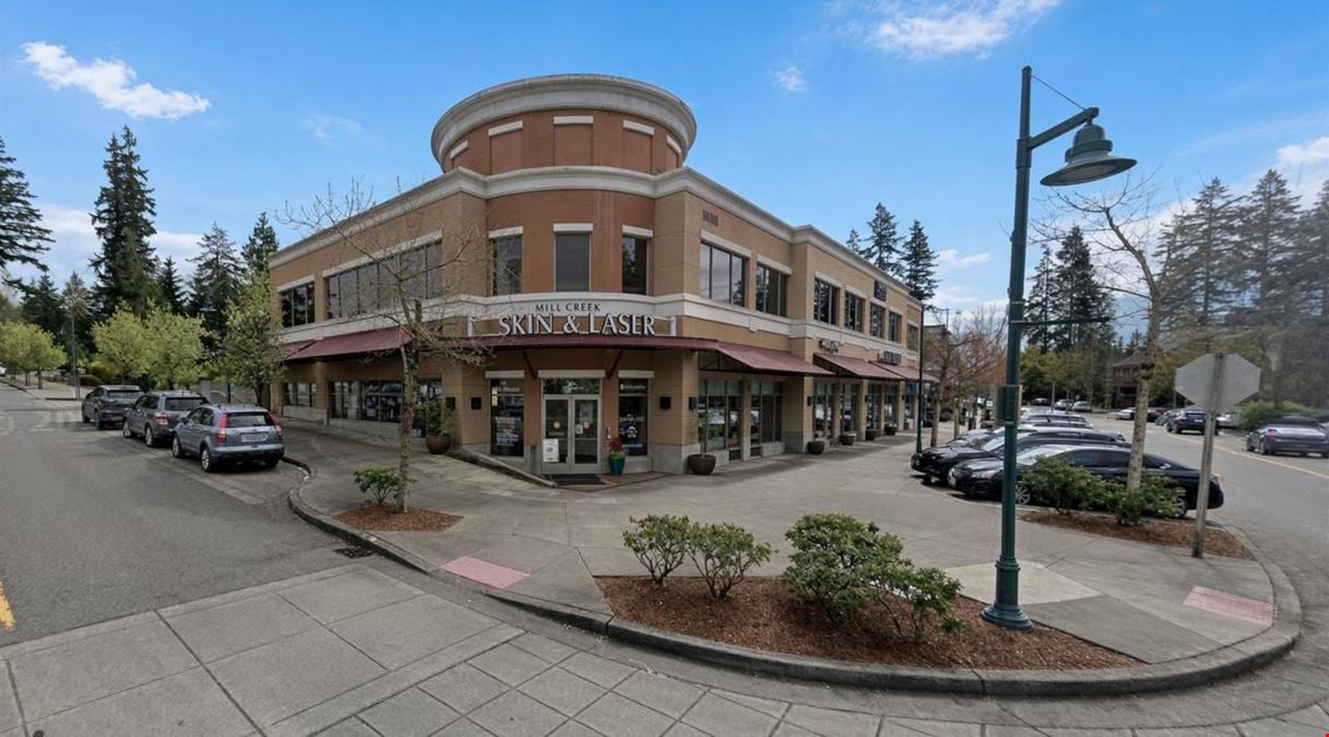 15111 Main St