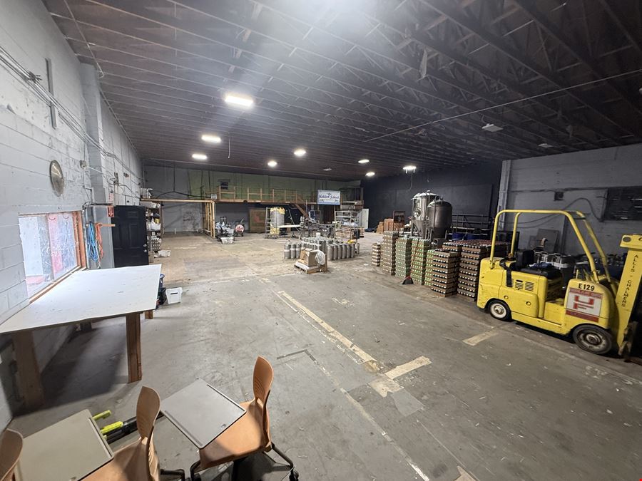 Industrial office/warehouse space