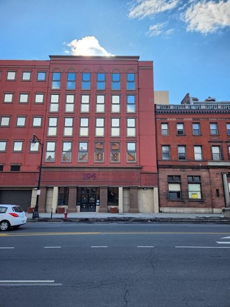 Preview of commercial space at 194 Washington Avenue